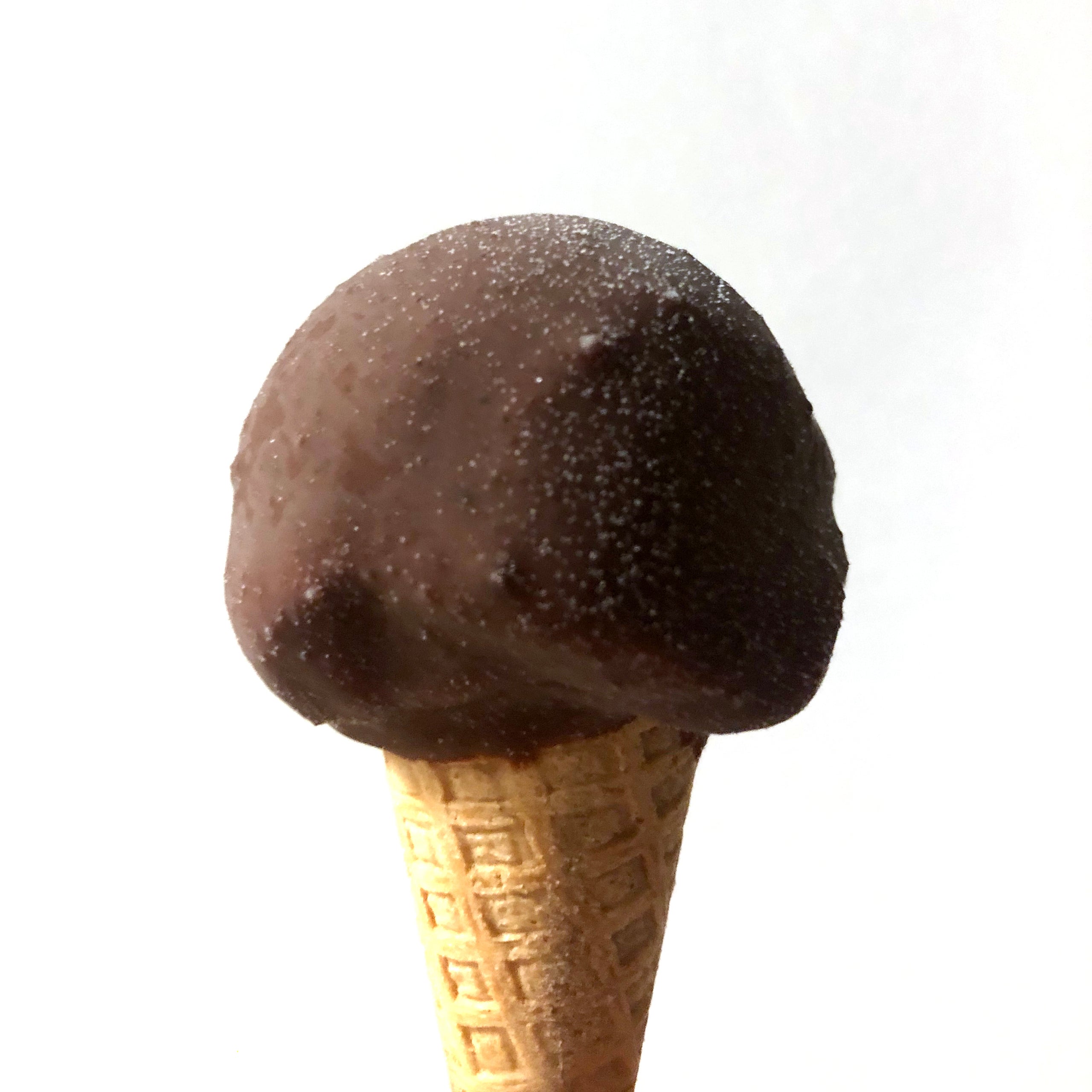 STRACCIATELLA FUNGHETTI (Chocolate covered mini gelato cone)